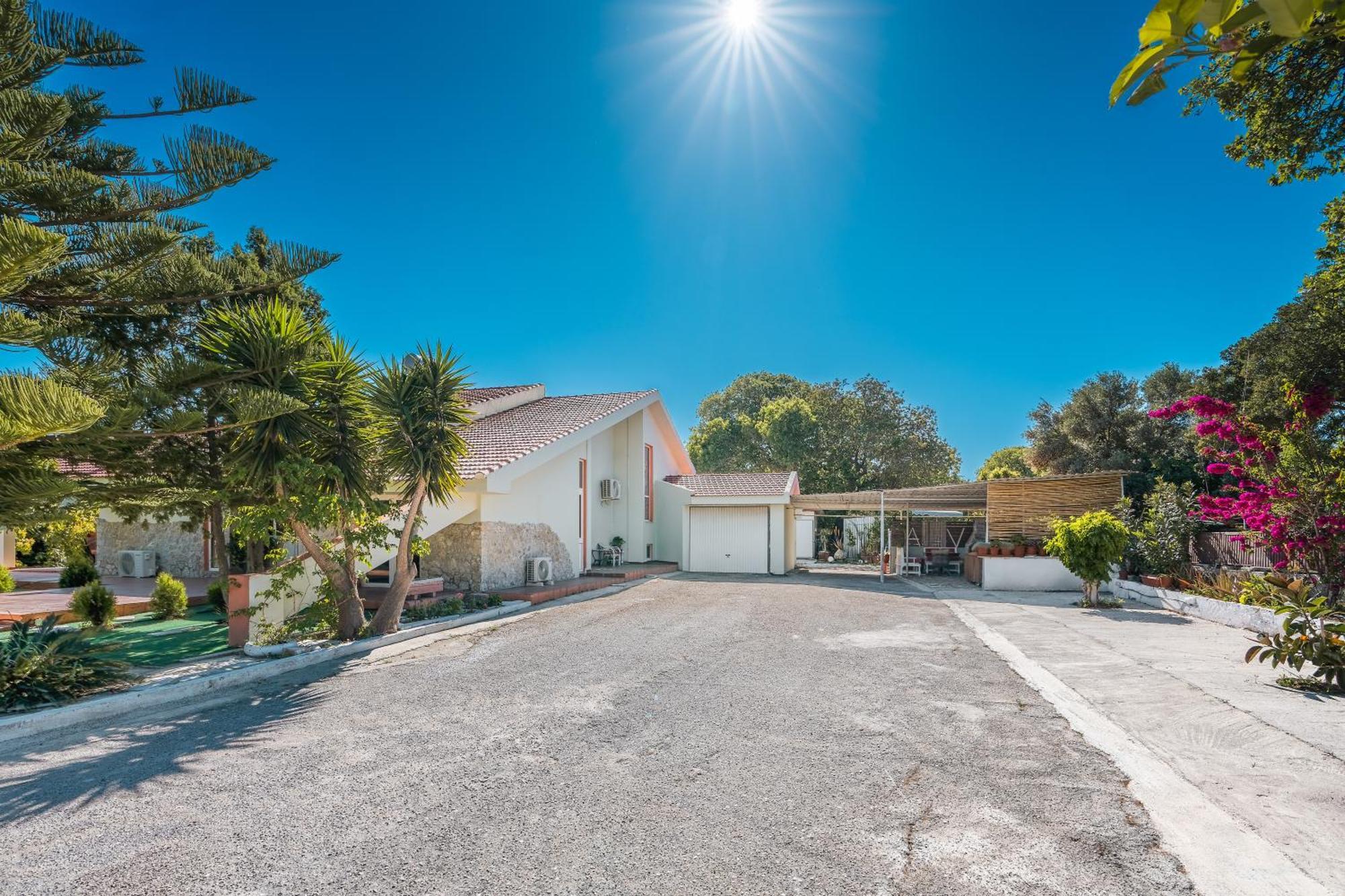 Artzy Villa Rhodes City Bagian luar foto